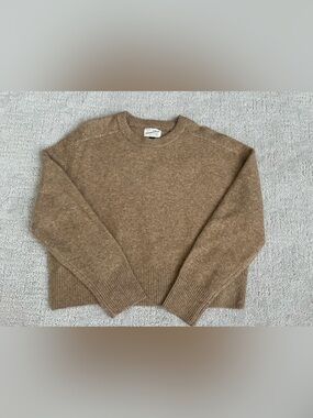 Universal thread cozy sweater
